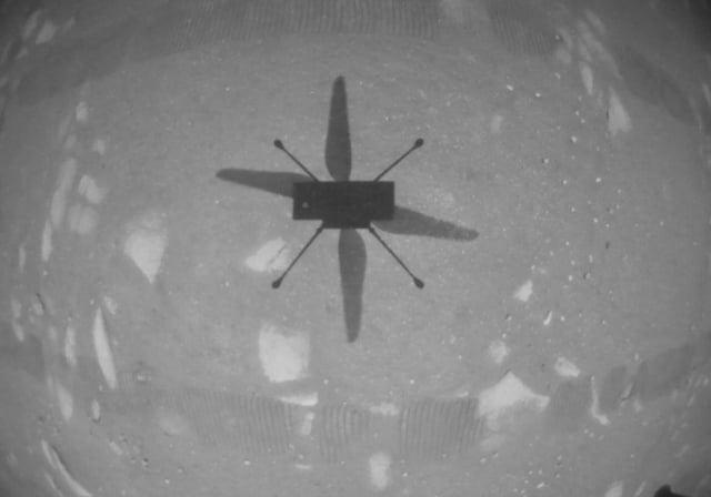 NASA совершило первый в истории управляемый полет на другой планете